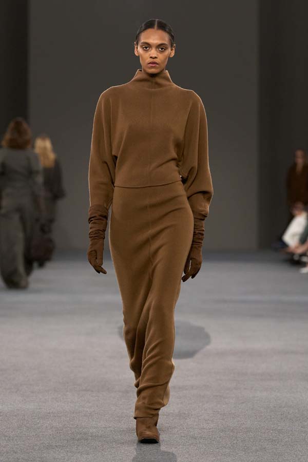 Ancient & Modern: Fall-Winter 2026 Fashion Show | Max Mara